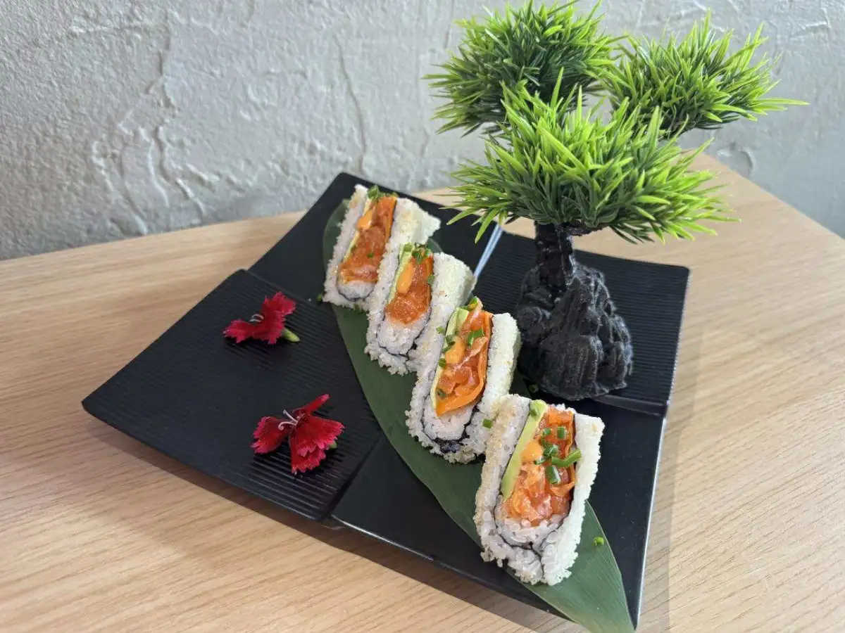 Sandwich Spicy Salmon